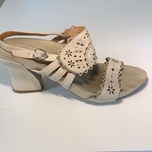 Earthies made in China with patent pending 12 B.